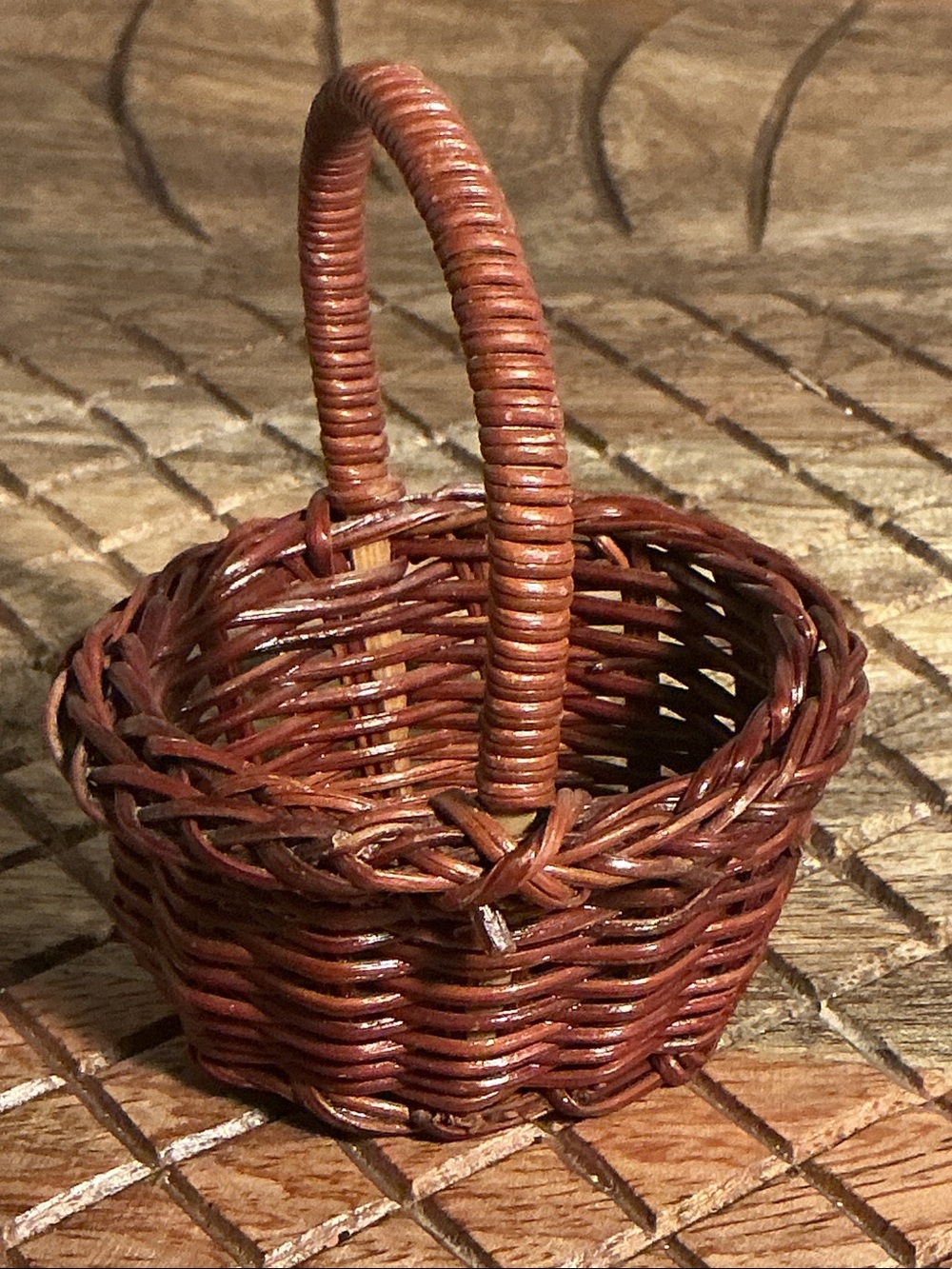 Handwoven Mini Wicker Basket - Brown Excellent condition